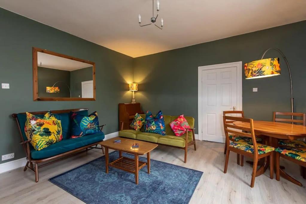 Peaceful Home From Home - Spacious 3 Bedroom House Accommodating 7 - Ideal For Families And Workers Gateshead Ngoại thất bức ảnh