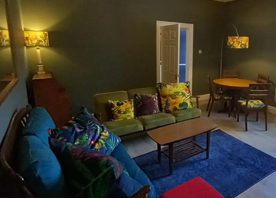 Peaceful Home From Home - Spacious 3 Bedroom House Accommodating 7 - Ideal For Families And Workers Gateshead Ngoại thất bức ảnh